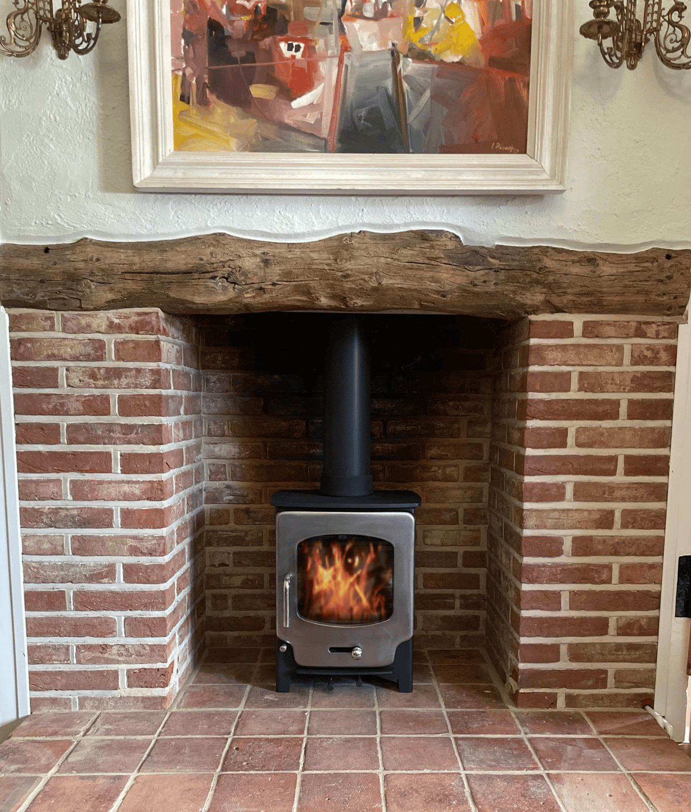 Multifuel Fuel Freestanding Stove with brick chamber and tiled hearth