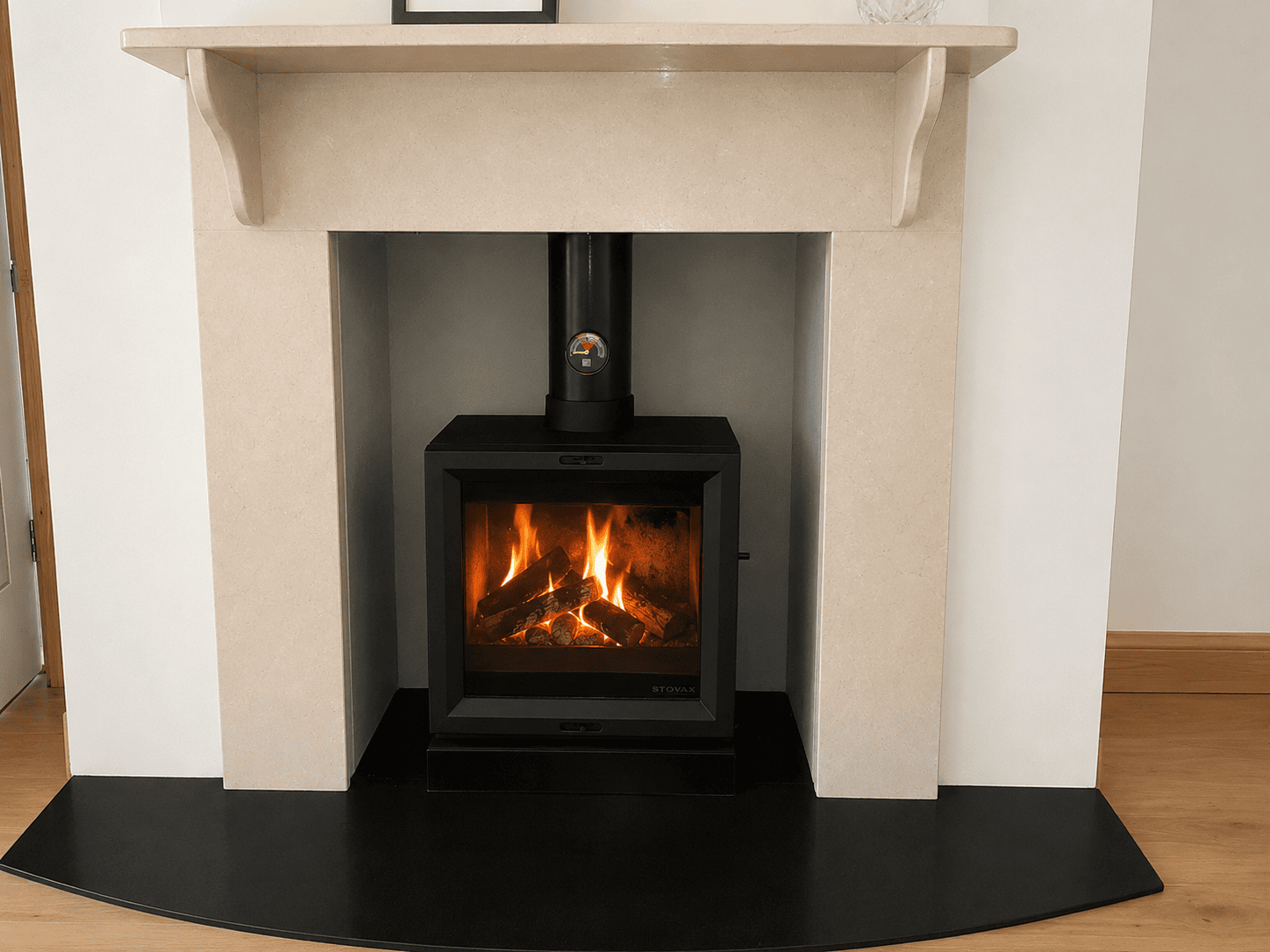 Multi-fuel stove and rendered chamber